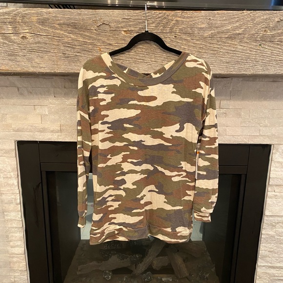 REVOLVE camo lattice back sweater - Picture 5 of 7